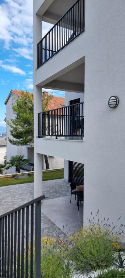 Seabreeze Luxury Apartments Njivice Eksteriør bilde