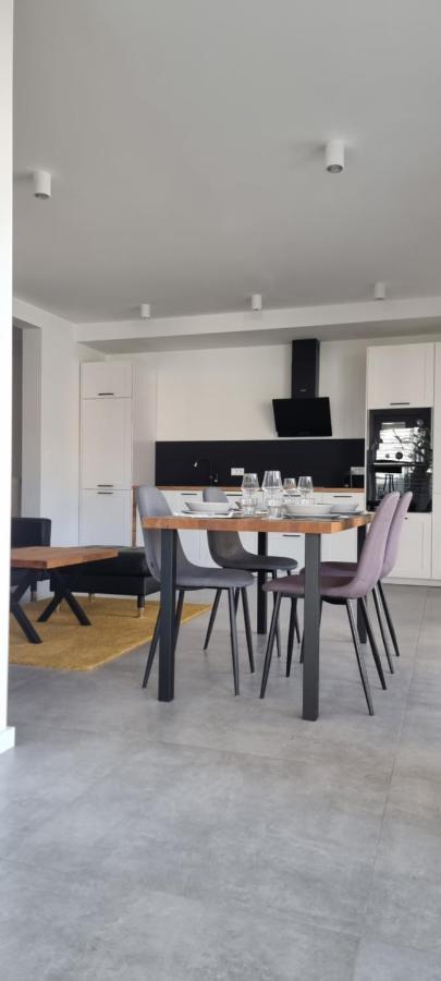 Seabreeze Luxury Apartments Njivice Eksteriør bilde