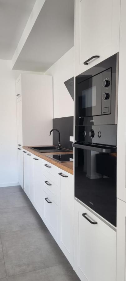 Seabreeze Luxury Apartments Njivice Eksteriør bilde